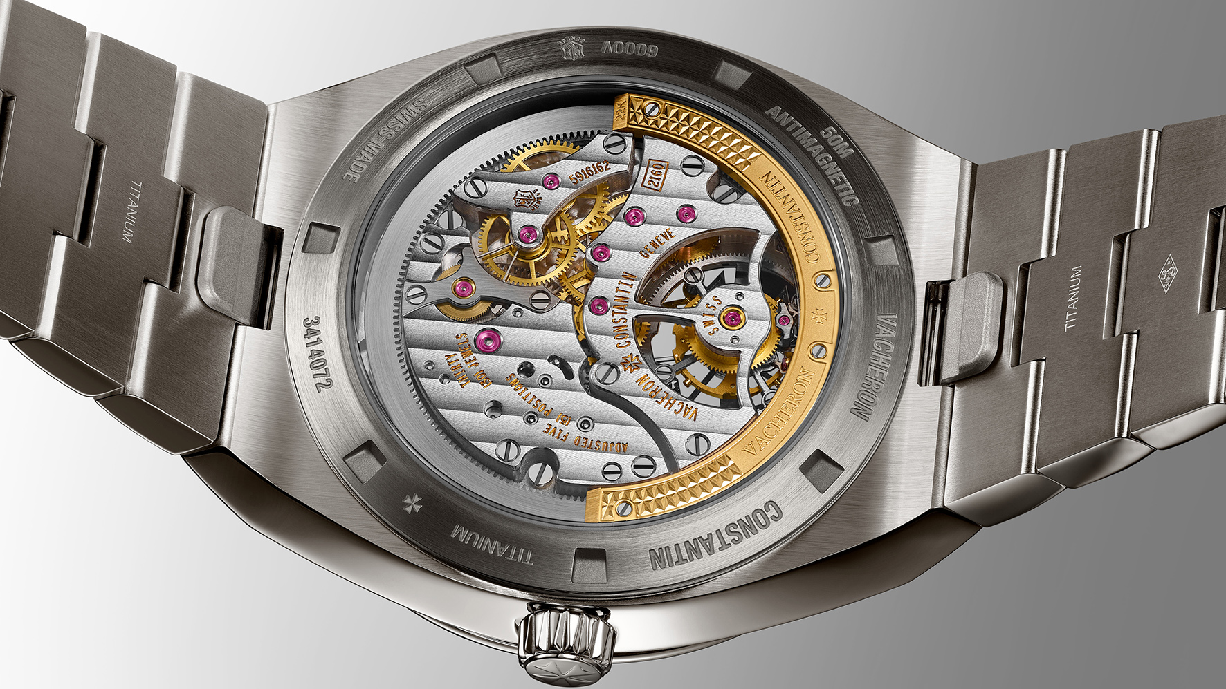 Overseas_tourbillon__V_6000V-210T-H179_Crop_Kopie.jpg