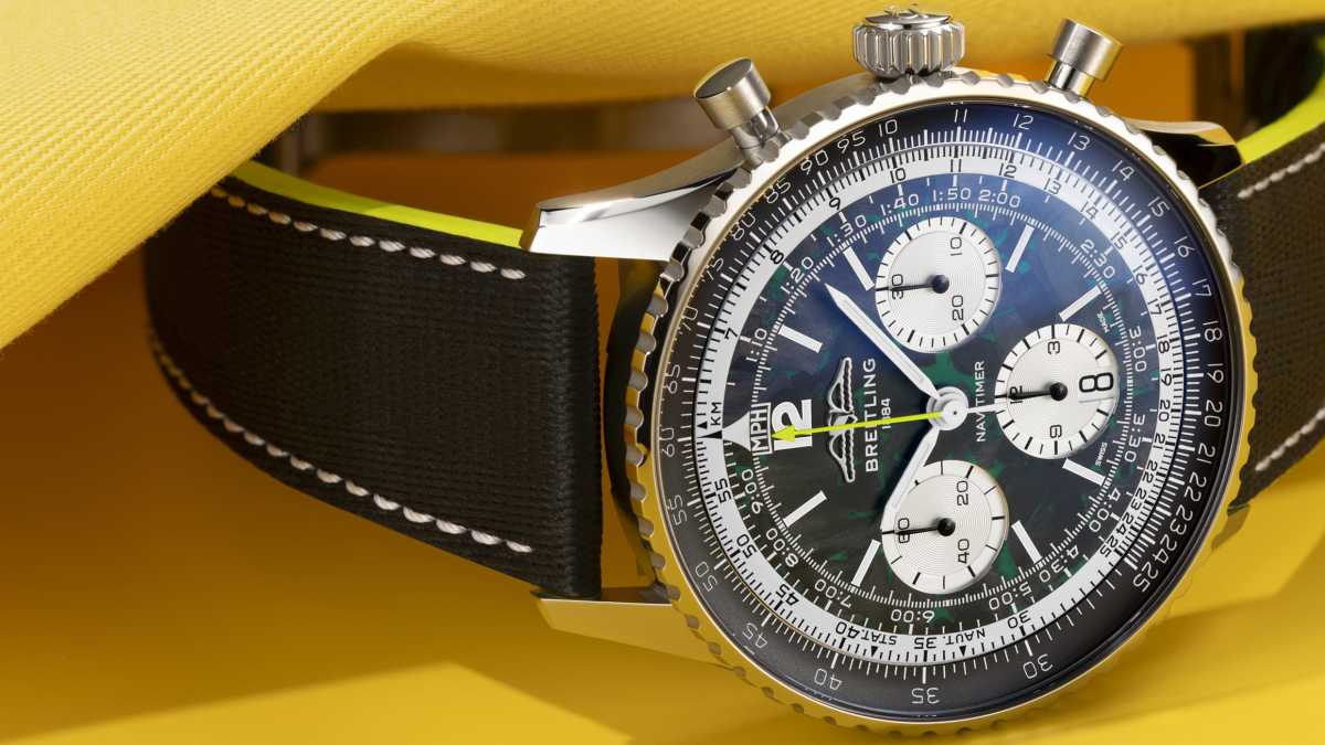 Breitling - Navitimer B01 Aston Martin